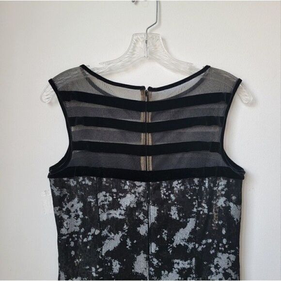 Tadashi SHOJI Velvet Trim Black Shift Dress Size 4 - Picture 8 of 14